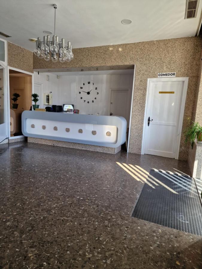 Hostal La Canada Segoviana Valmojado Extérieur photo